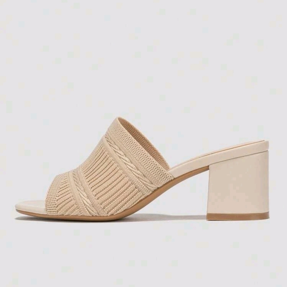 Spring/Summer Fashionable Woven Chunky Heel Women's Camel Color Slipper - Picture 3 of 5
